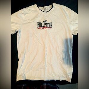Hollister T-Shirt